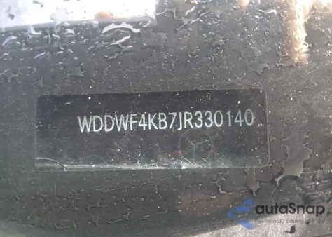 2018 Mercedes-Benz C 300 4Matic z USA, uszkodzony, nr VIN WDDWF4KB7JR330140